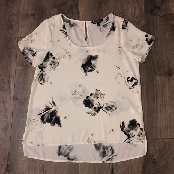 Express Tops - NWOT Express Floral Top